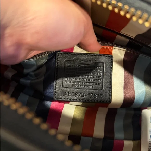 Coach 2008 Black Barrett Bag - Picture 7 of 12